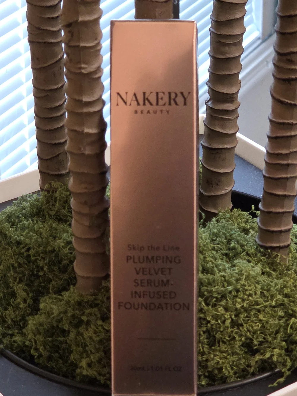 NAKERY Beauty Skip the Line Serum Infused Foundation Medium/Deep New Sealed